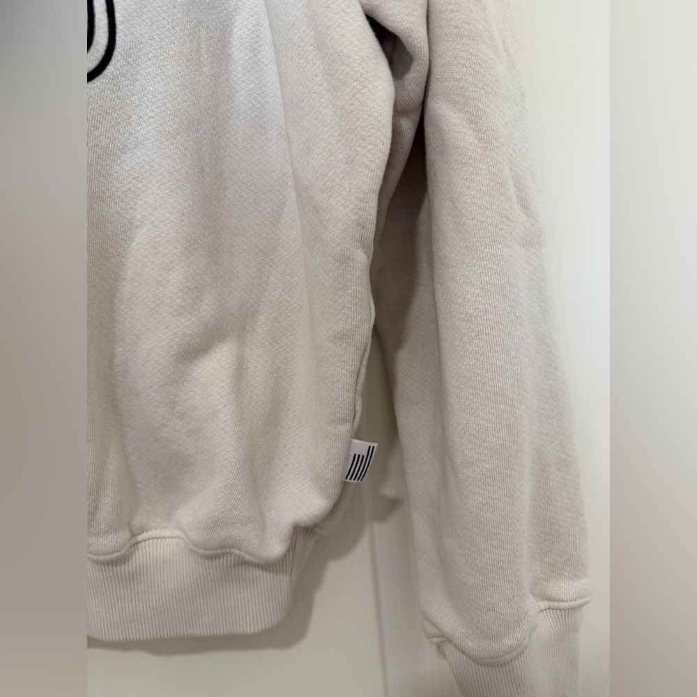 Good American Pisces Graphic Sweatshirt Khloe Kardashian Cream Fits Medium 2/3 - Picture 4 of 6